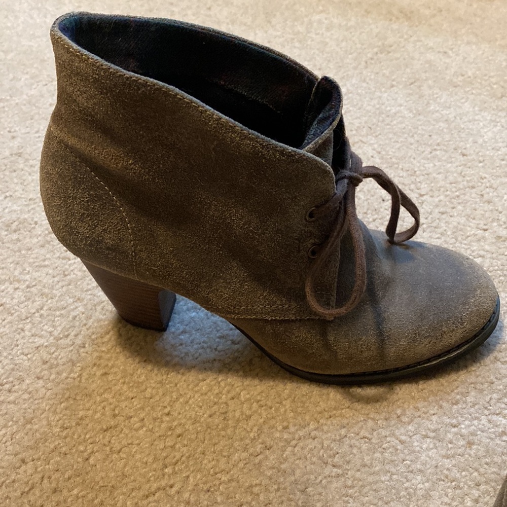 Booties - Picture 5 of 6